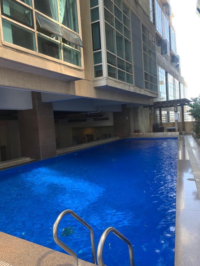 Club Ultima Cebu City Ngoại thất bức ảnh